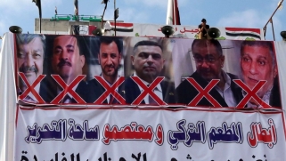 مرشح لخلافة عادل عبدالمهدي يعتبر المحتجين قرودا وقطاع طرق