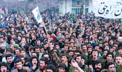 ثورات الشعوب مشهد جديد لانهيار نظرية الحكم في إيران