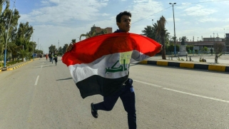 المحتجون في العراق يشككون في التزام الأحزاب بالقانون الانتخابي