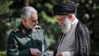 أزمة خامنئي تبدأ الآن: كيف تعاد هيكلة السلطة في إيران
