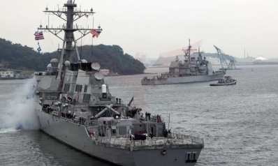 البحرية الأميركية تصادر سفينة أسلحة إيرانية في بحر العرب