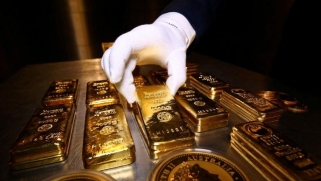الذهب يتألق في أعلى مستوى خلال 7 سنوات بفعل تنامي المخاوف الاقتصادية