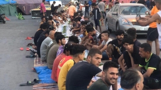 رغم كورونا.. ساحة التحرير ببغداد تحافظ على تقاليد رمضان وتبقي على جذوة الاحتجاج