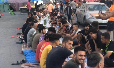 رغم كورونا.. ساحة التحرير ببغداد تحافظ على تقاليد رمضان وتبقي على جذوة الاحتجاج