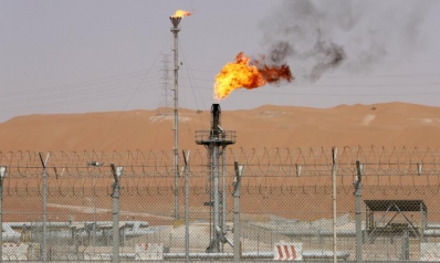 الكويت والسعودية توقفان إنتاج النفط من حقل الخفجي