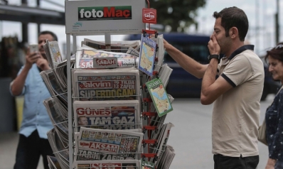 تقييد الإعلام التركي يهدد مستقبل أردوغان السياسي