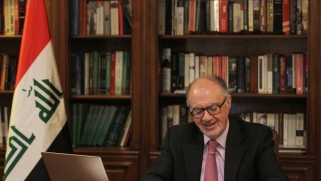 “فضائيون” وخزينة خاوية.. وزير المالية العراقي: اقتصادنا منهار وهذه خطتي لإنقاذه