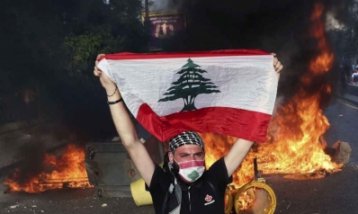 حزب الله يقمع الثورة في لبنان ويثير مخاوف من فتنة شيعية سنّية