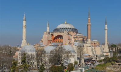 أردوغان يحوّل “آيا صوفيا” إلى مسجد مجدداً، لكن هل سيعزز ذلك شعبيته؟