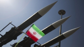 تداعيات إنهاء حظر الأسلحة على القدرات العسكرية الإيرانية