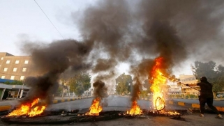 محنة العراق بين دماء بغداد وطيور النجف