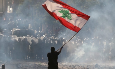 حالة انهيار.. هل بوسع القيادة اللبنانية المأزومة أن تنقذ البلاد؟