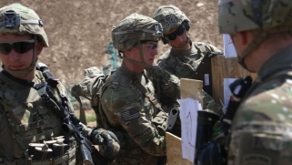 أنباء عن نية أميركا خفض قواتها في العراق بمقدار الثلث