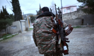 بعد ليبيا.. تركيا ترسل مرتزقة سوريين لحرب أرمينيا وأذربيجان