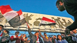 لماذا يصف قادة العراق الاحتجاجات بأنها مؤامرة؟