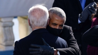 بايدن والخروج من سيطرة عقدة ترامب