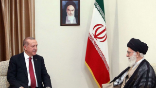 أيديولوجيا الإسلام السياسي بين خلافة السلطان وولاية الفقيه