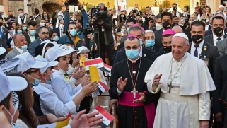 الأثر الروحي لزيارة البابا كبير لكن العراق في انتظار الأثر العملي