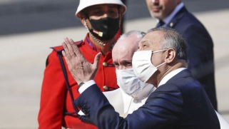 من وحي التفاؤل بزيارة البابا.. الكاظمي يدعو إلى حل معضلات العراق بالحوار