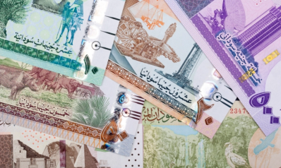 انهيار بعض العملات العربية.. ما الأسباب والتداعيات؟