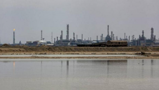 صفقة “إكسون موبيل”.. توجه عراقي جديد لإدارة ملف النفط