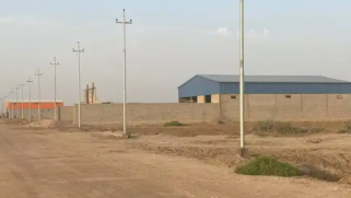 إنفاق 100 مليار دولار لتأهيلها.. ما أسباب تعطل مصانع العراق رغم ارتفاع معدلات البطالة والفقر؟