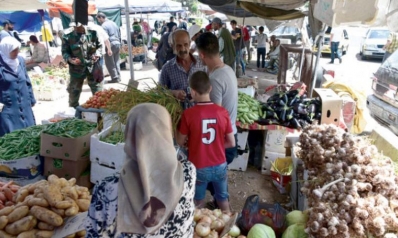 إتاوة ميليشيا إيرانية في سوريا تكشف سبب ارتفاع أسعار الخضروات والفواكه