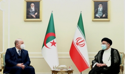الجزائر وإيران تعيدان النفخ في رماد محور الممانعة