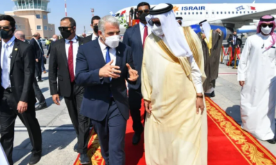على وقع مظاهرات مناهضة للتطبيع بالبحرين.. وزير خارجية إسرائيل في المنامة لفتح سفارة