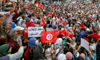 مظاهرات في تونس تطالب بالعودة للمسار الدستوري والنهضة تتحدث عن انتكاسة على صعيد حقوق الإنسان