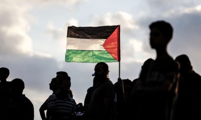 إلى متى سيعيش الجيل الفلسطيني في “سجن أوسلو”؟