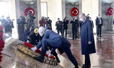 أتاتورك واردوغان بالترجمة العربية؟