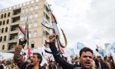 واشنطن تغير خطتها تجاه الحوثيين من التفهم إلى الضغط
