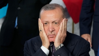لم تمر على أردوغان أيام أسوأ