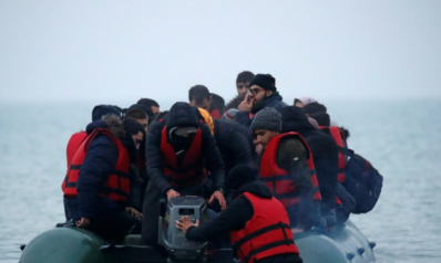 بعد غرق 27 مهاجرا.. فرنسا وبريطانيا تتفقان على تعزيز التعاون لمكافحة الهجرة عبر قناة المانش