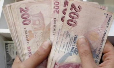 الليرة التركية تواصل هبوطها مع احتمالات خفض أسعار الفائدة مجددا