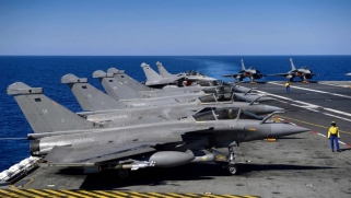 فرنسا تعتزم مساعدة الإمارات على التصدي لهجمات الحوثيين