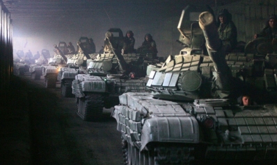 مباحثات بين بوتين وبايدن وماكرون لمنع وقوع حرب على أوكرانيا