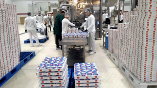 يعزز الثقة في المنتج المحلي.. العراق يصدر لإيران سلعا بمئات ملايين الدولارات