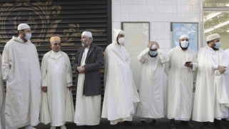 منتدى الإسلام في فرنسا يبدأ اجتماعاته لتنظيم ثاني أكبر ديانة في البلاد