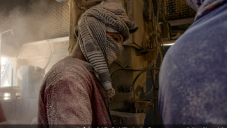 العراق.. “الزائر الأصفر” يشل حركة الملاحة الجوية