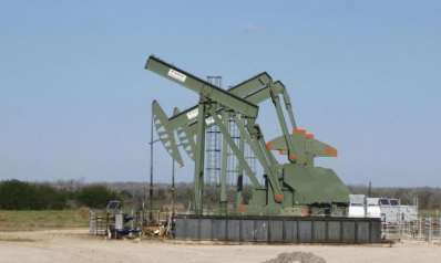 النفط يواصل ارتفاعه مع اتفاق الاتحاد الأوروبي على حظر جزئي للنفط الروسي