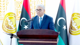 شظايا المعركة بين باشاغا والدبيبة تصيب البرلمان الليبي