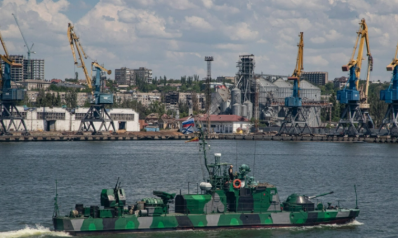 القوات الأوكرانية تنسحب من مركز مدينة سيفيرودونيتسك وتركيا تسعى لفتح ممر غذائي في البحر الأسود