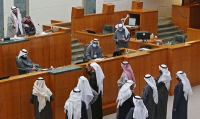 حل البرلمان الكويتي من دون حل عقدة البرلمان