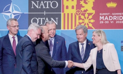 تركيا ترهن انضمام السويد وفنلندا لـ«الناتو» بتطبيق التفاهم الثلاثي