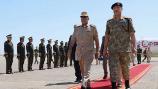 هل تنتصر المؤسسة العسكرية الليبية على عراقيل الساسة؟