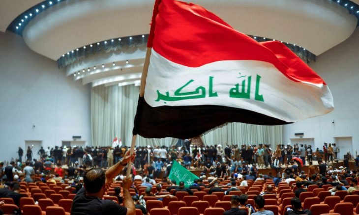 A judicial decision and dialogues may resolve the political impasse in Iraq
