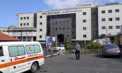 الحرب تعيد الغزيين للعلاج الشعبي.. مستشفيات غزة في “مهمة مستحيلة”