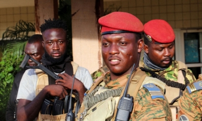 بوركينا فاسو: الجهاديون يحاصرون المدن والمظاهرات ضد فرنسا